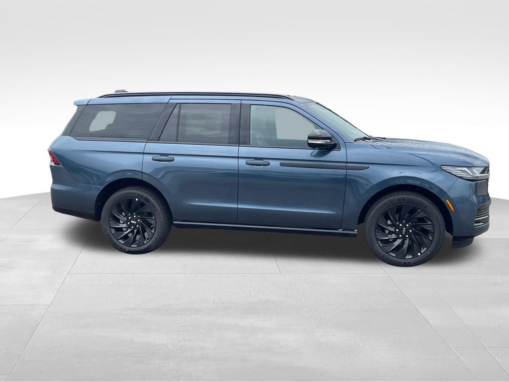 New 2027 Lincoln Navigator Reserve w/ Jet Appearance Package AWD/4WD image 6