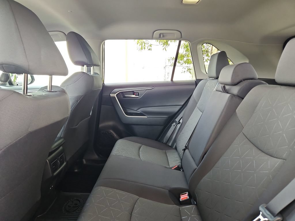 Used 2023 Toyota RAV4 XLE FWD image 27