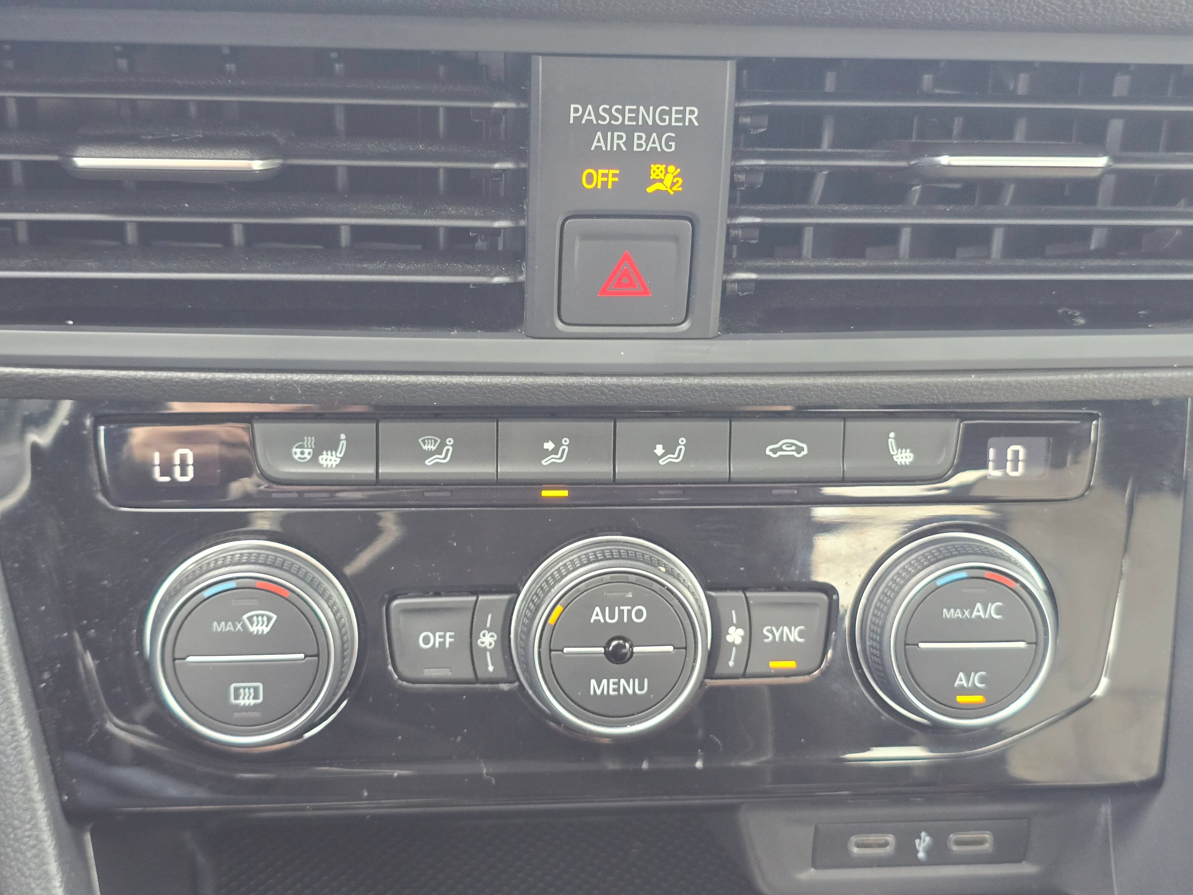 Used 2021 Volkswagen Jetta R-Line FWD image 30
