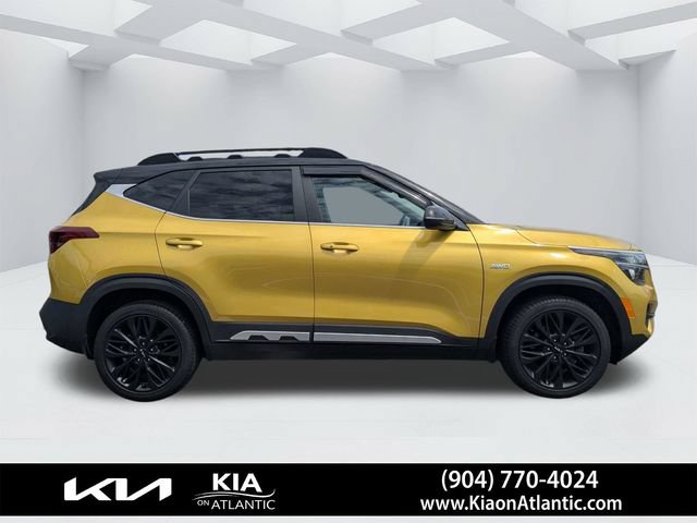 Used 2022 Kia Seltos Nightfall Edition AWD/4WD image 2