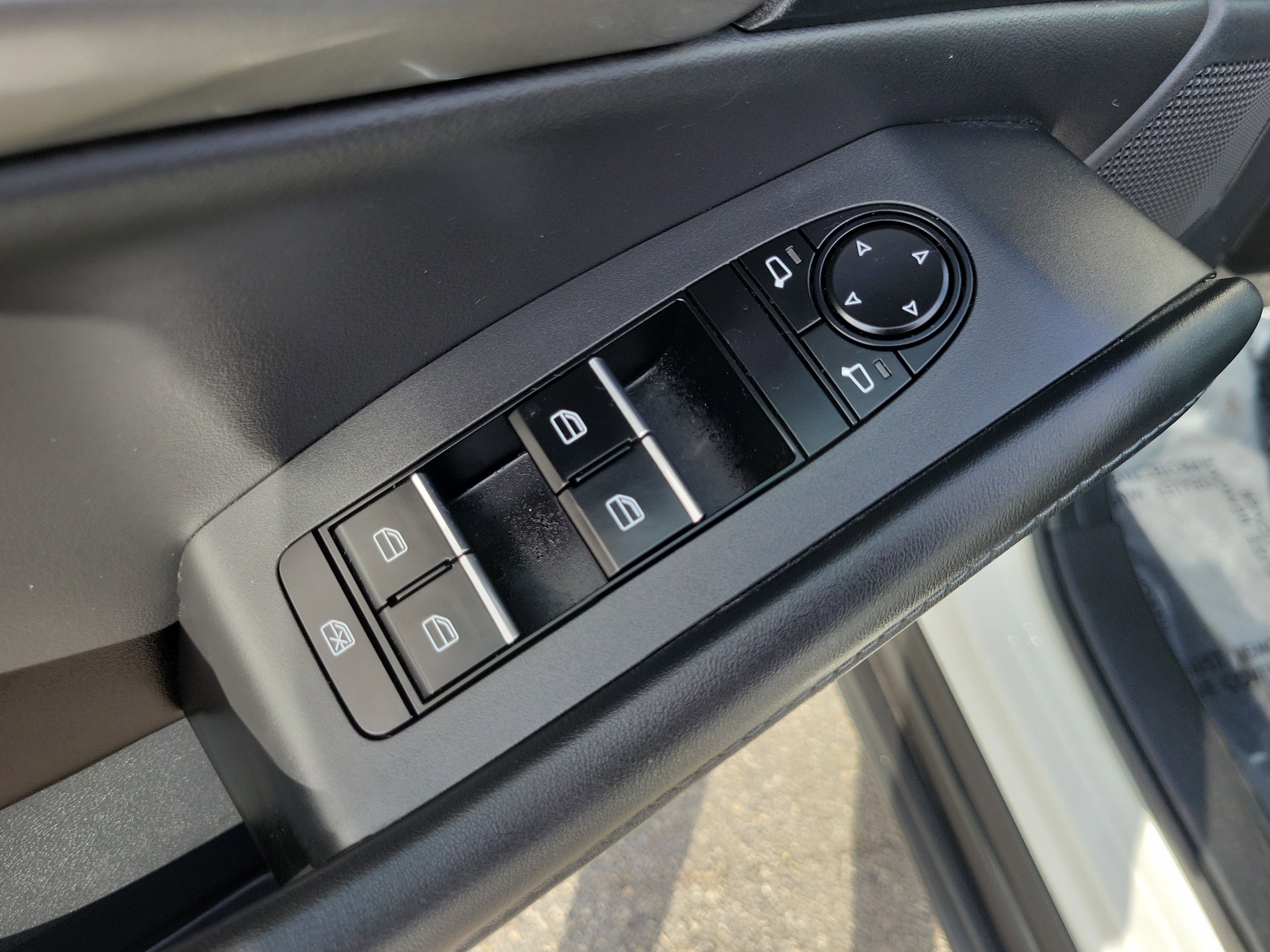 Used 2021 MAZDA CX-30 FWD 2.5 S w/ Select Package image 24