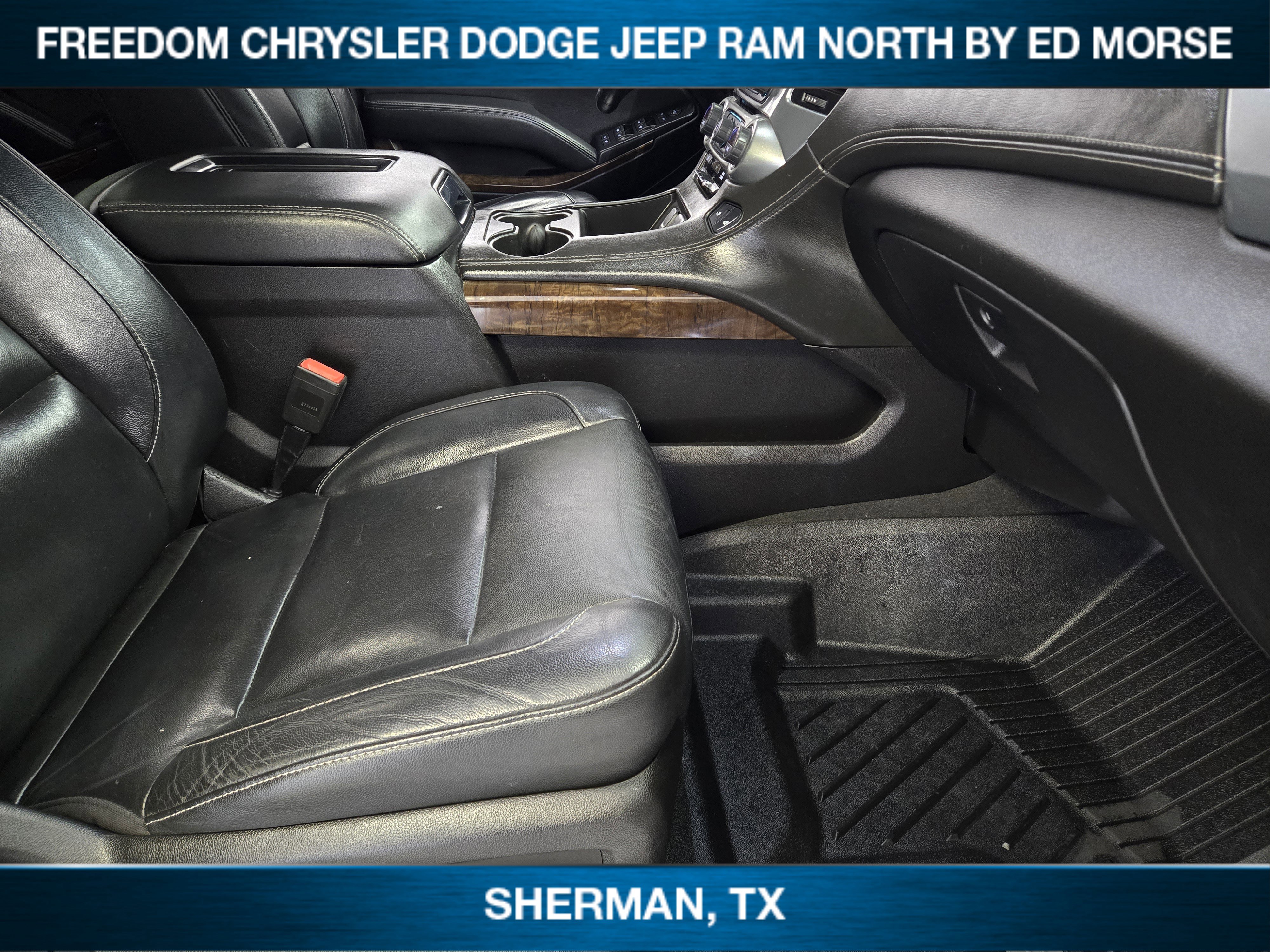 Used 2019 Chevrolet Suburban LT image 9