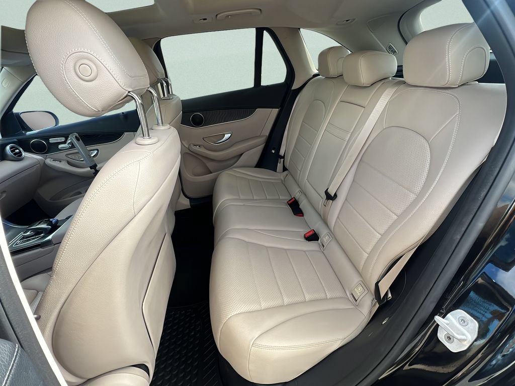 Used 2016 Mercedes-Benz GLC 300 image 10