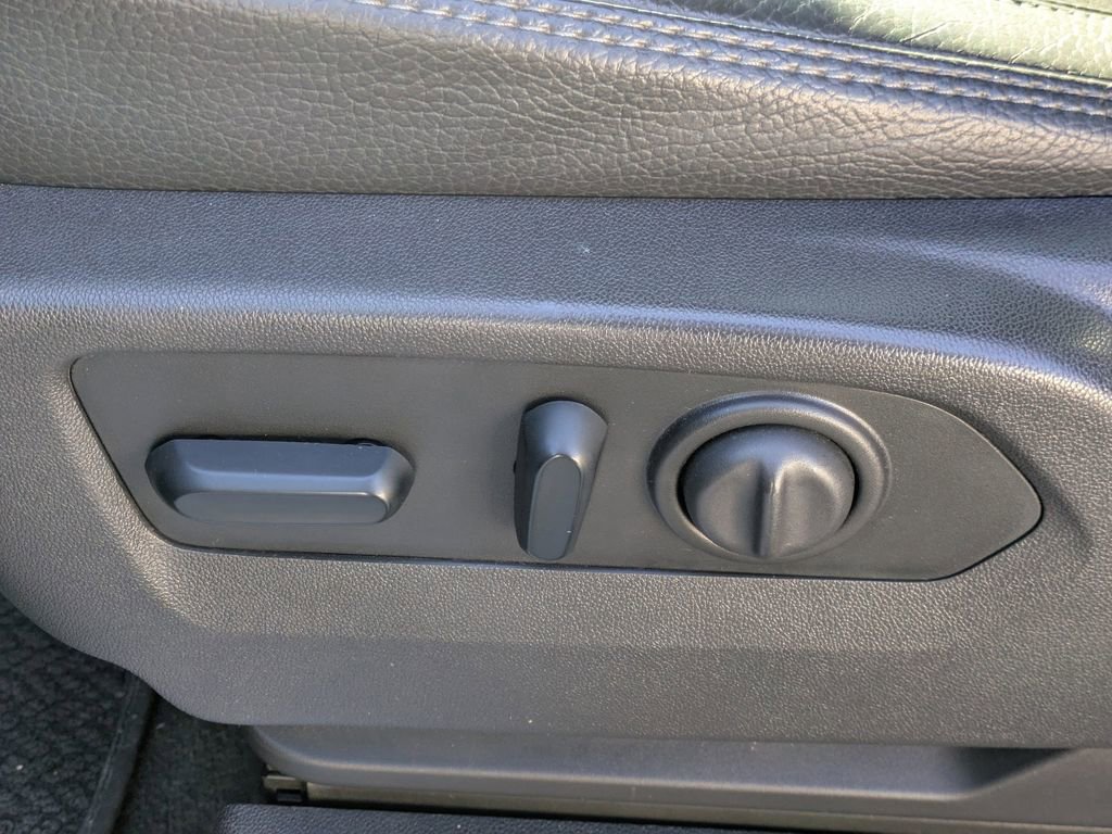 Used 2023 GMC Sierra 3500 Denali image 21