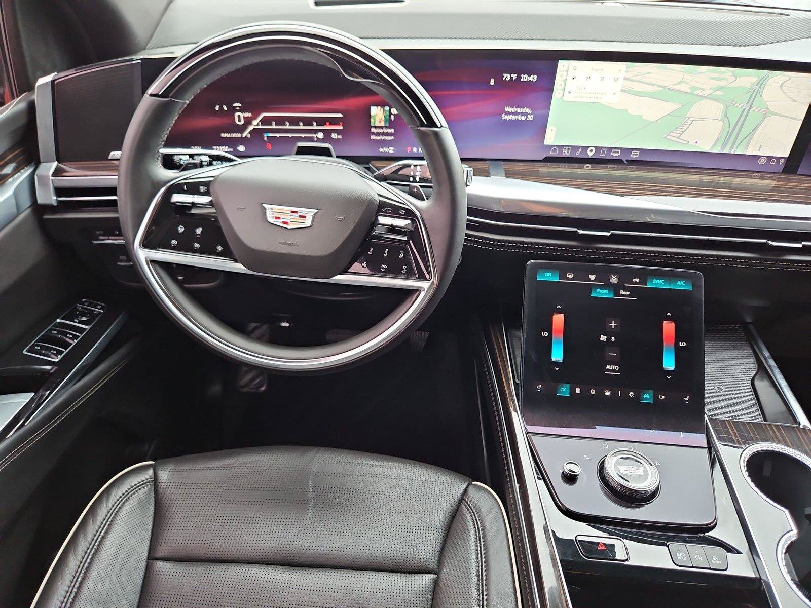Certified 2026 Cadillac Escalade Luxury AWD/4WD image 14