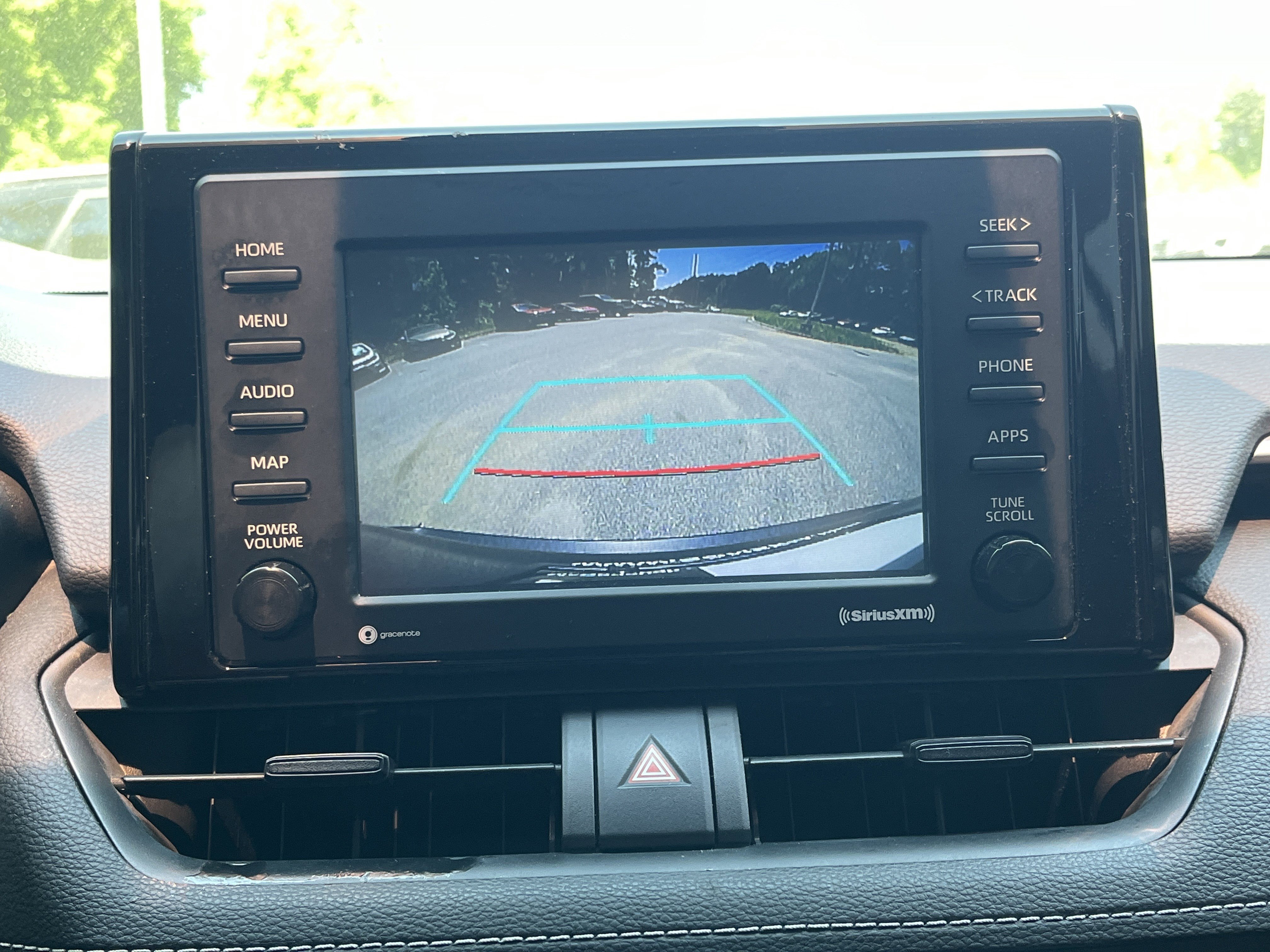 Used 2020 Toyota RAV4 XLE FWD image 7