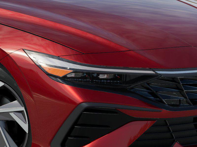 New 2025 Hyundai Elantra SEL image 9