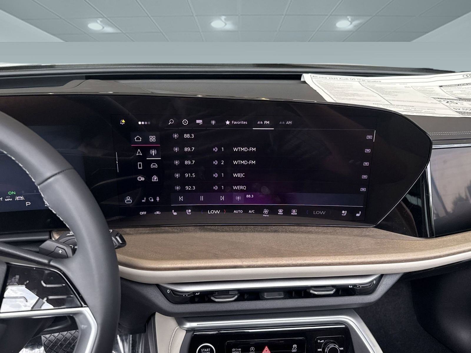 Certified 2025 Audi Q5 Prestige image 30