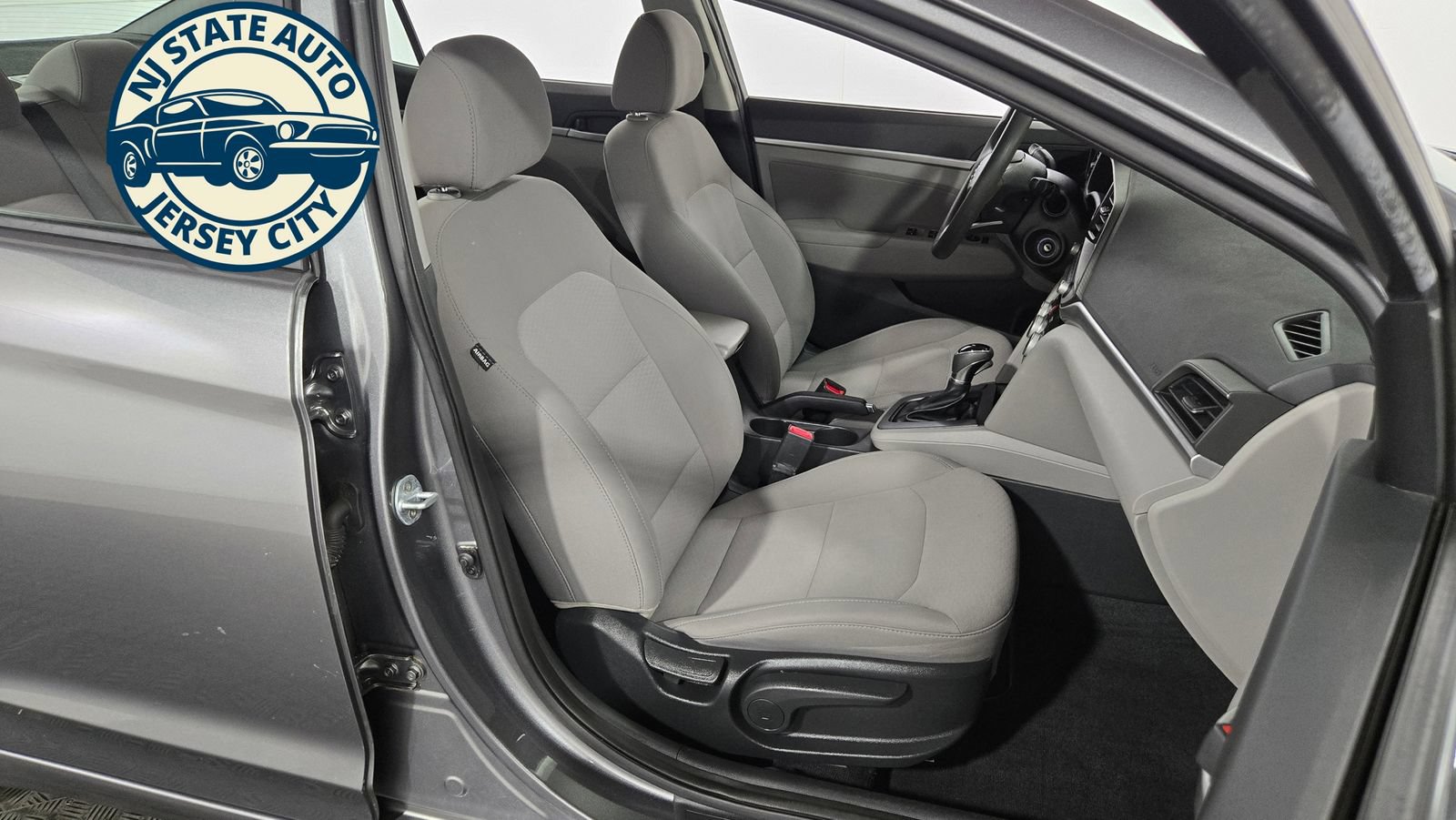 Used 2019 Hyundai Elantra SEL FWD image 34