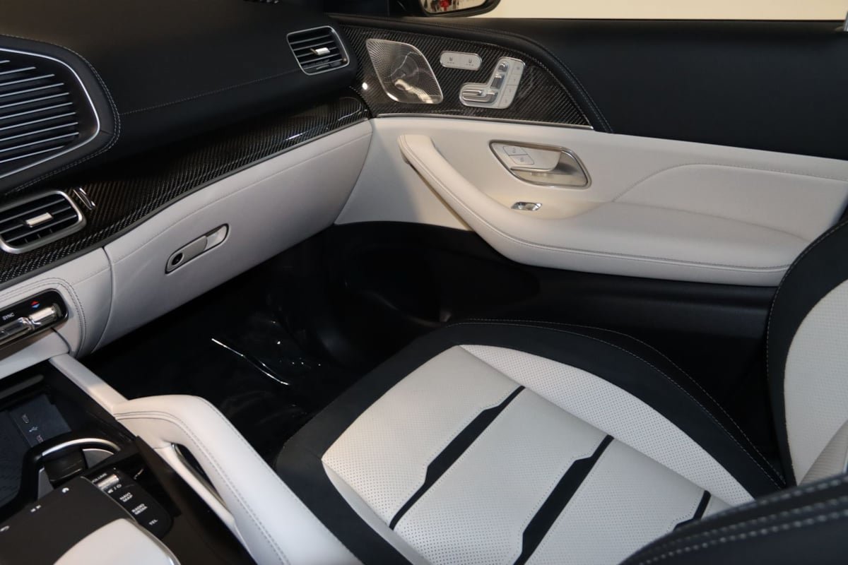 Used 2026 Mercedes-Benz GLS 63 AMG 4MATIC image 61