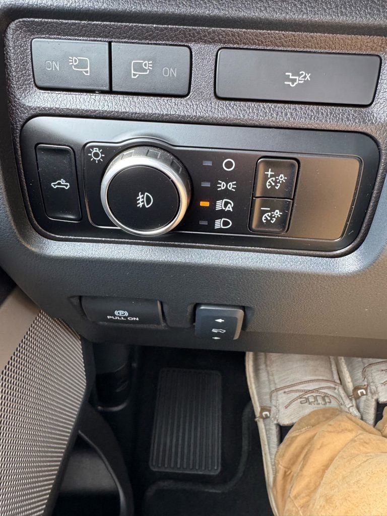 Used 2024 Ford F250 Lariat image 25