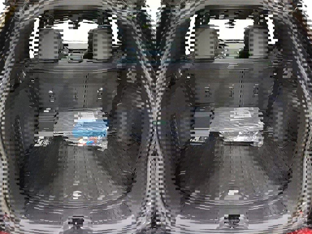 New 2025 Land Rover Discovery Sport Dynamic SE image 28