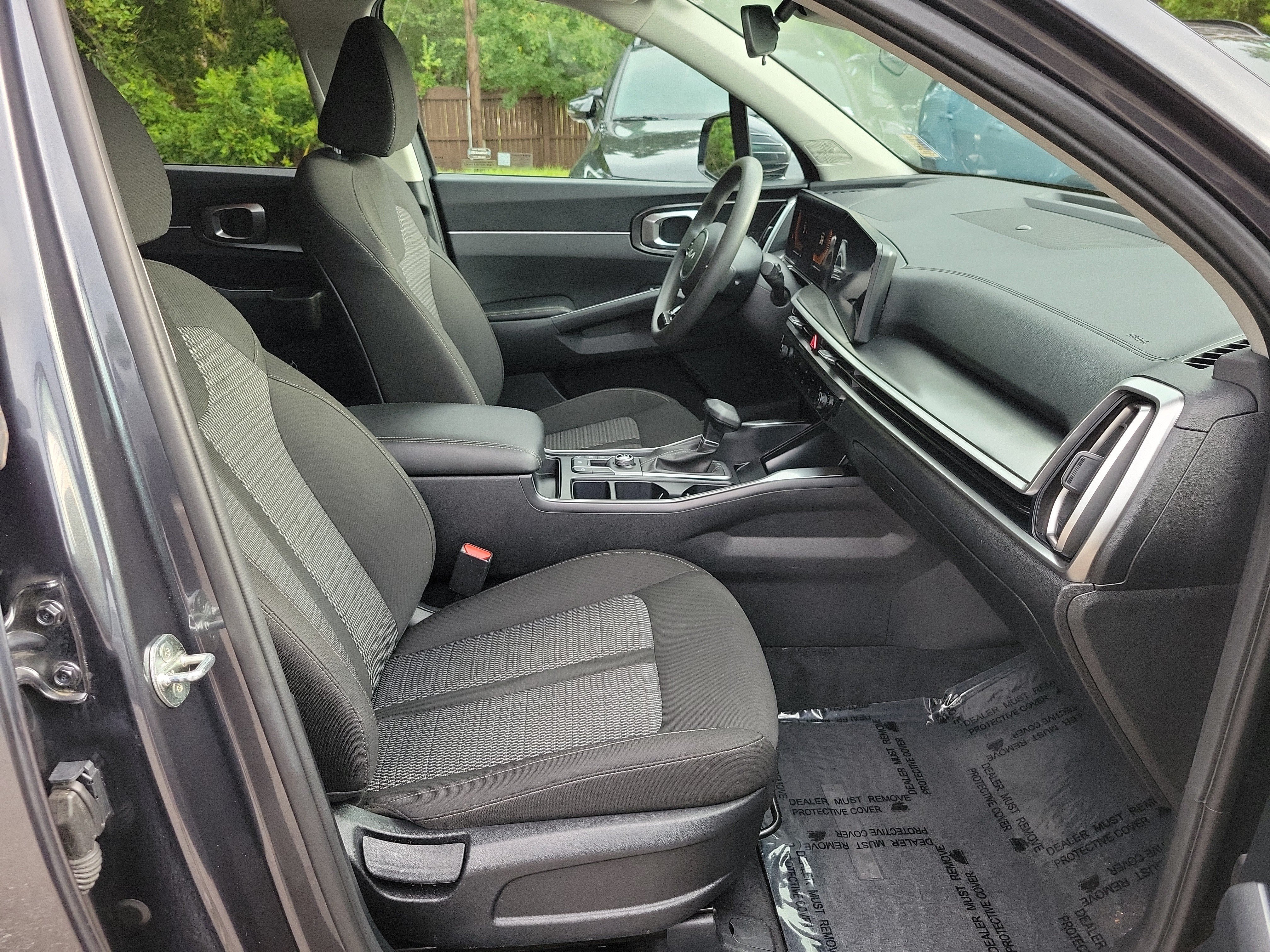 Certified 2024 Kia Sorento LX FWD image 7