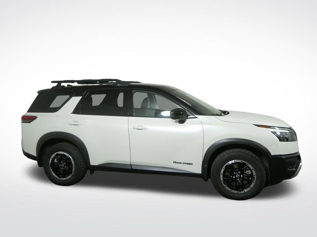 Used 2024 Nissan Pathfinder Rock Creek video 2