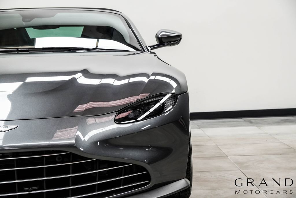 Used 2021 Aston Martin V8 Vantage Roadster RWD image 6