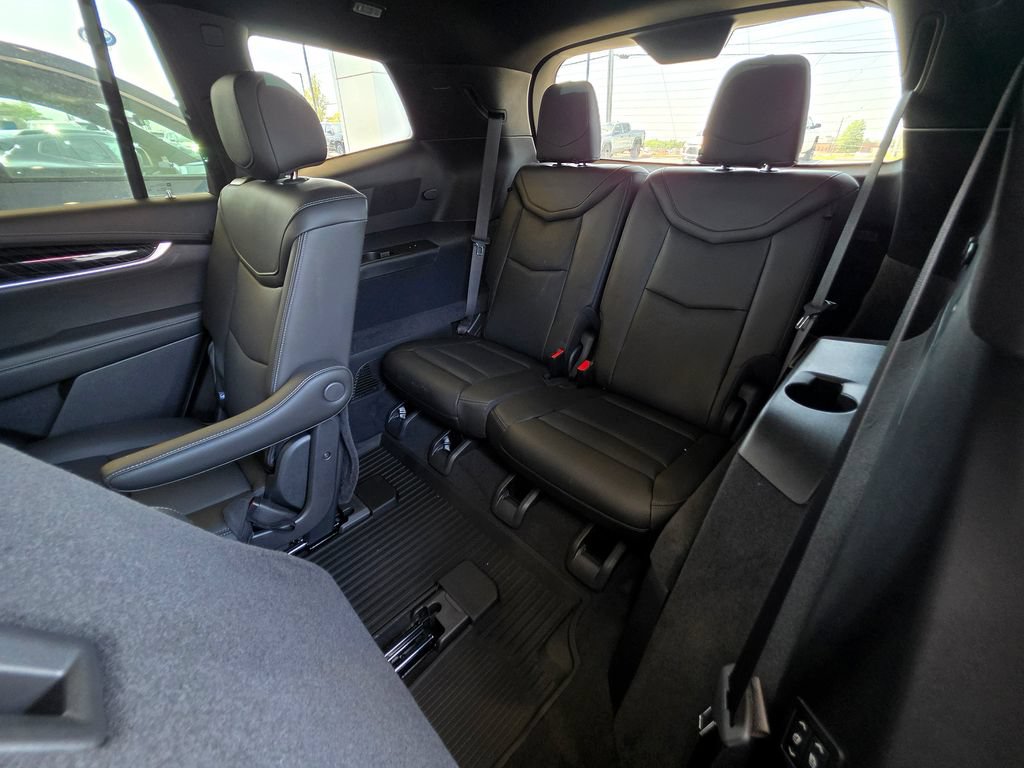 Used 2025 Cadillac XT6 Premium Luxury w/ LPO, Floor Liner Package AWD/4WD image 57