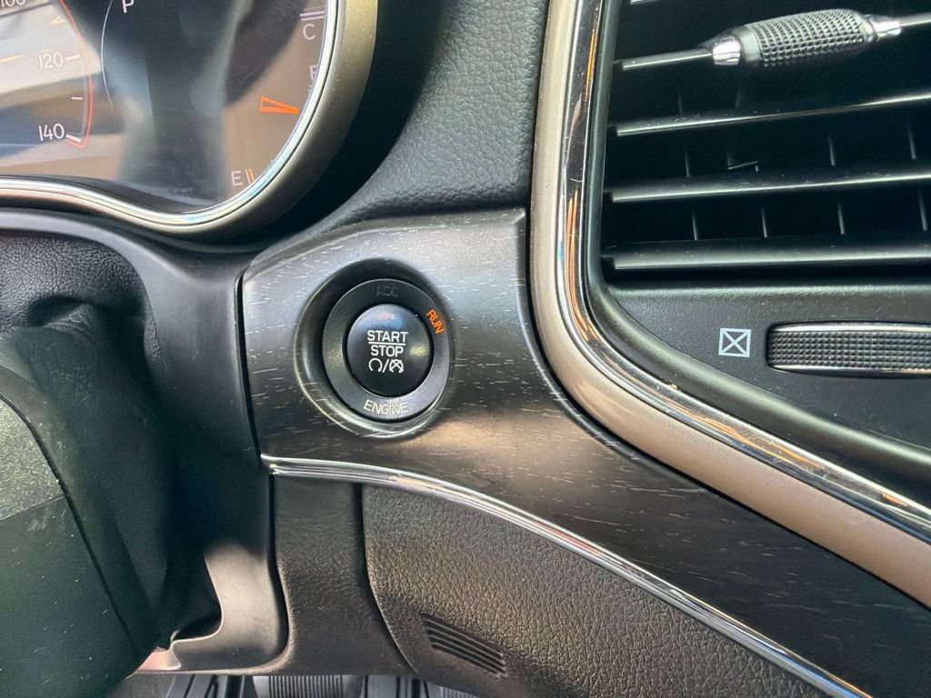 Used 2015 Jeep Grand Cherokee Limited AWD/4WD image 29