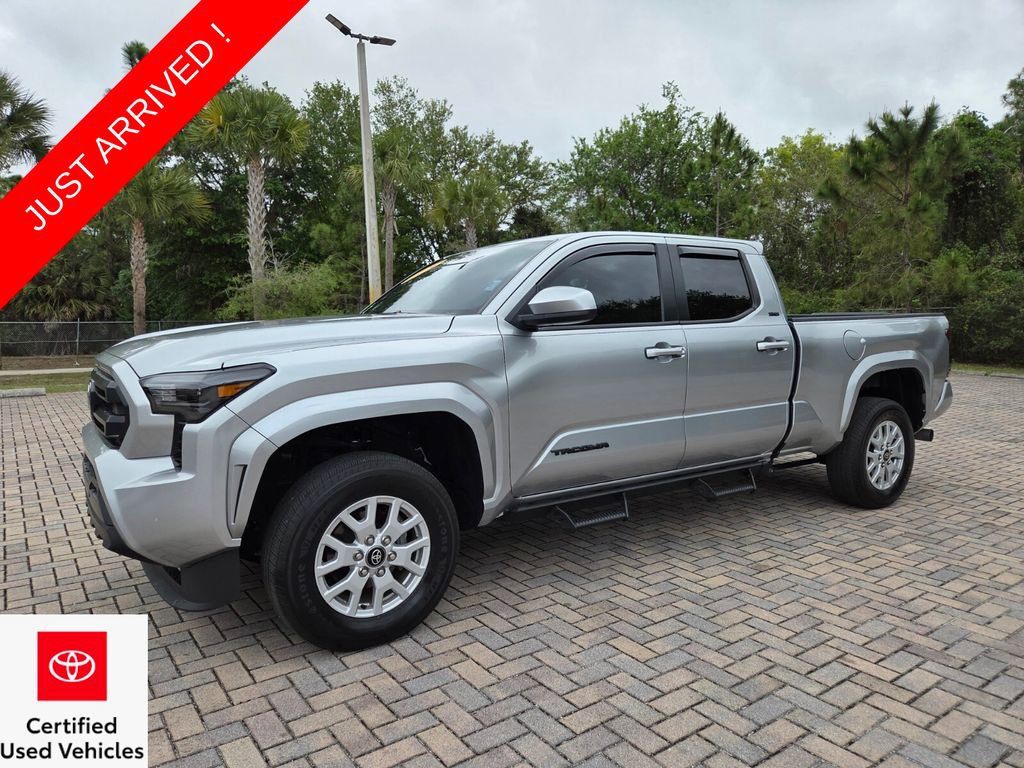 Used 2024 Toyota Tacoma SR5 image 3