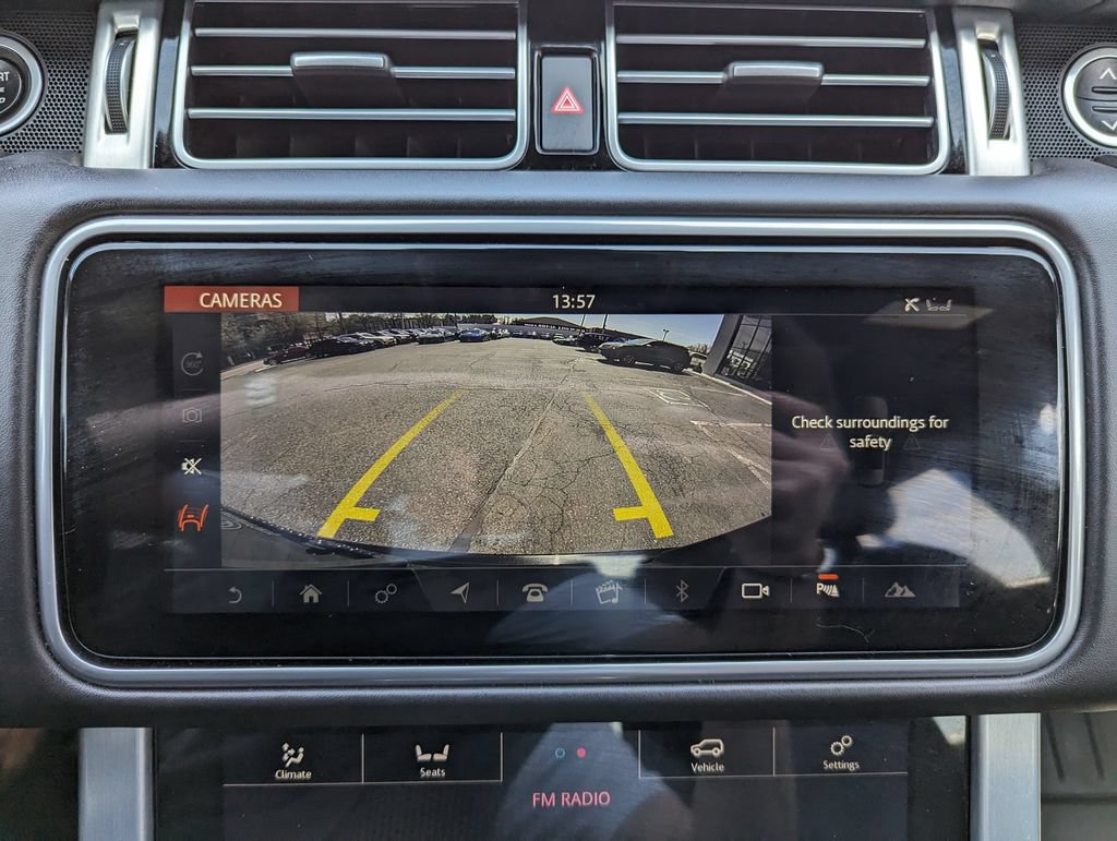 Used 2020 Land Rover Range Rover HSE AWD/4WD image 24