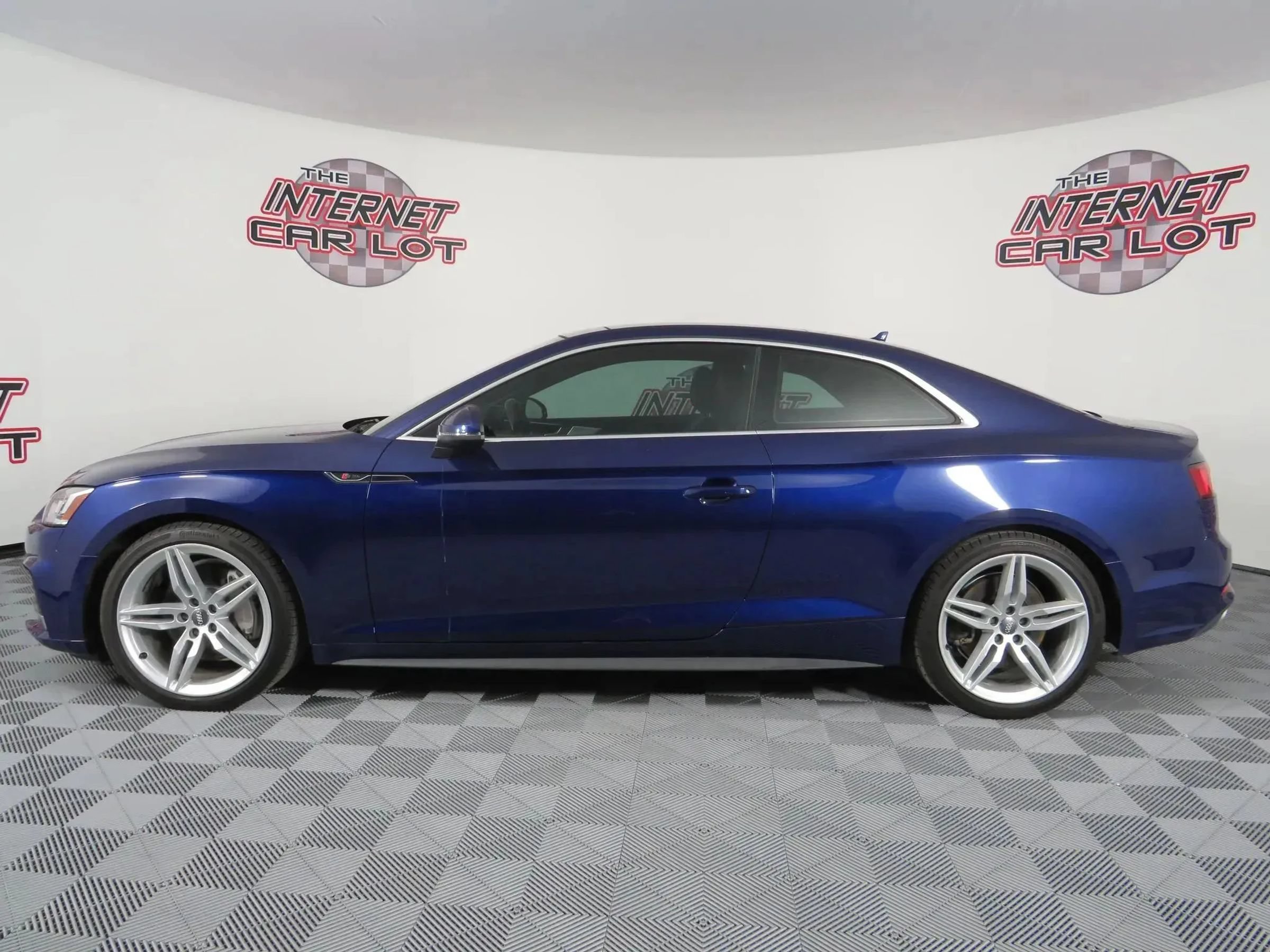 Used 2018 Audi A5 2.0T Premium Plus w/ Premium Plus AWD/4WD image 4