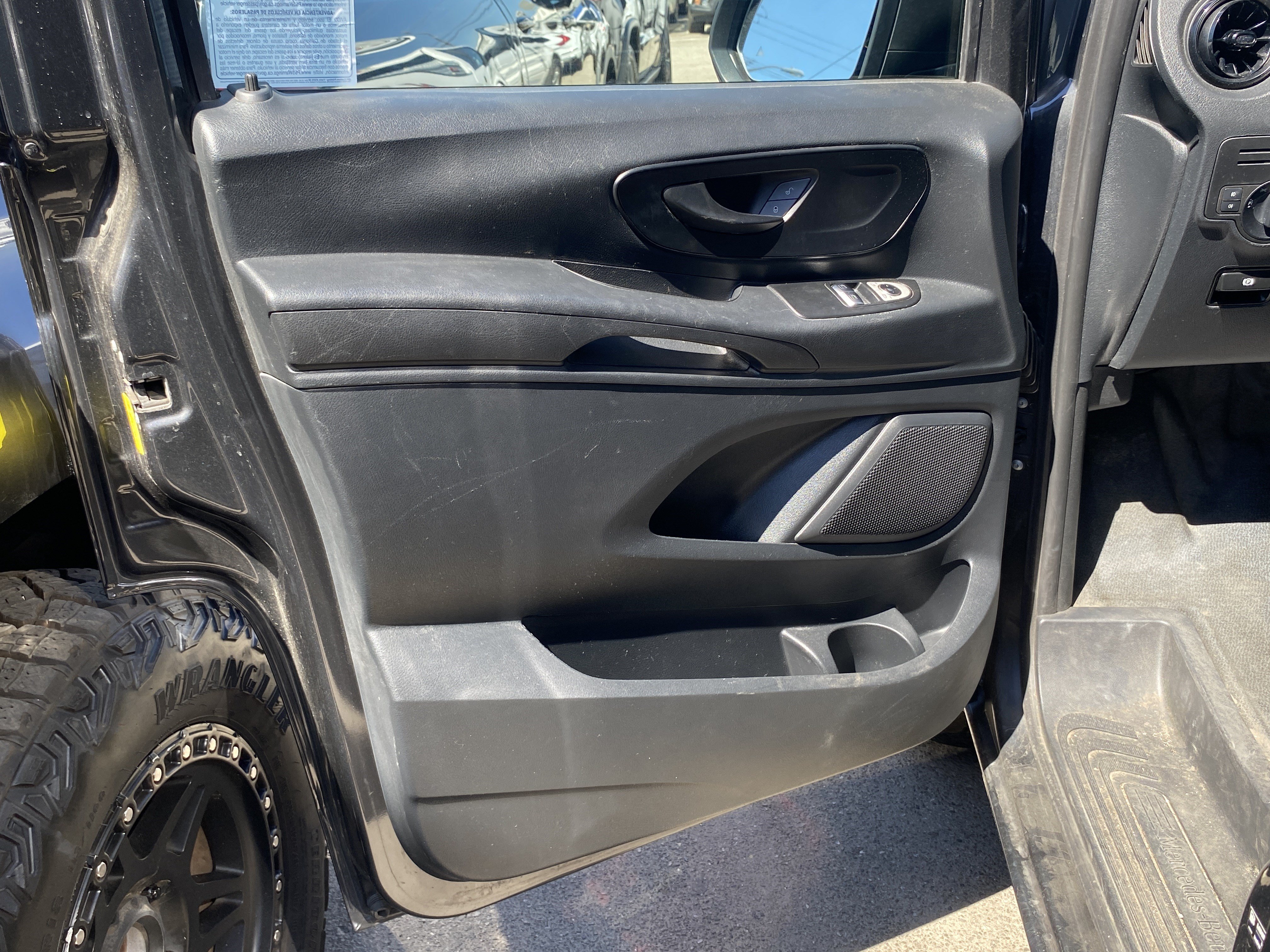 Used 2022 Mercedes-Benz Metris image 15