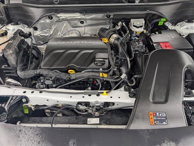 Used 2025 Chevrolet Trax LT w/ LT Convenience Package image 21