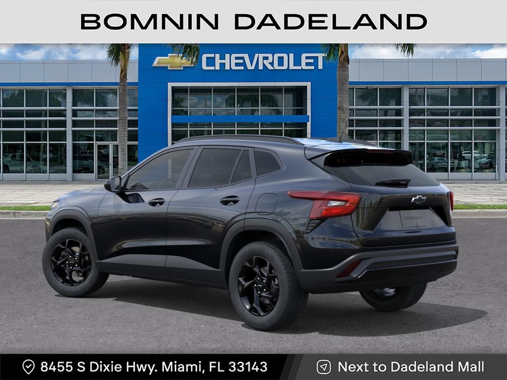 New 2026 Chevrolet Trax LT w/ Midnight Edition FWD image 4