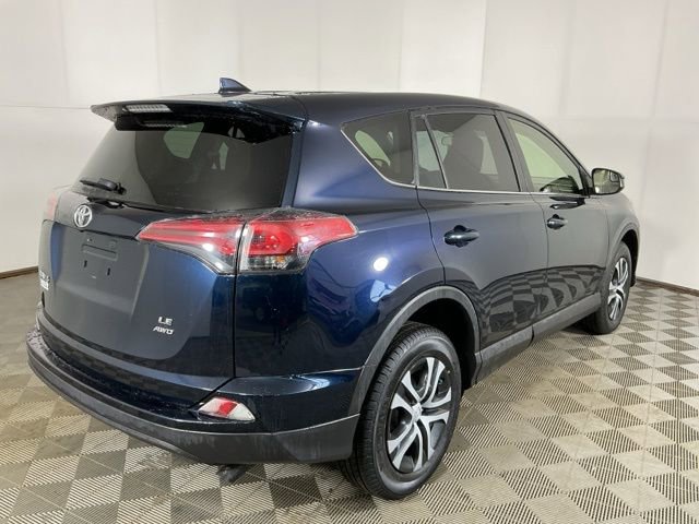 Used 2018 Toyota RAV4 LE w/ All Weather Liner Package image 6