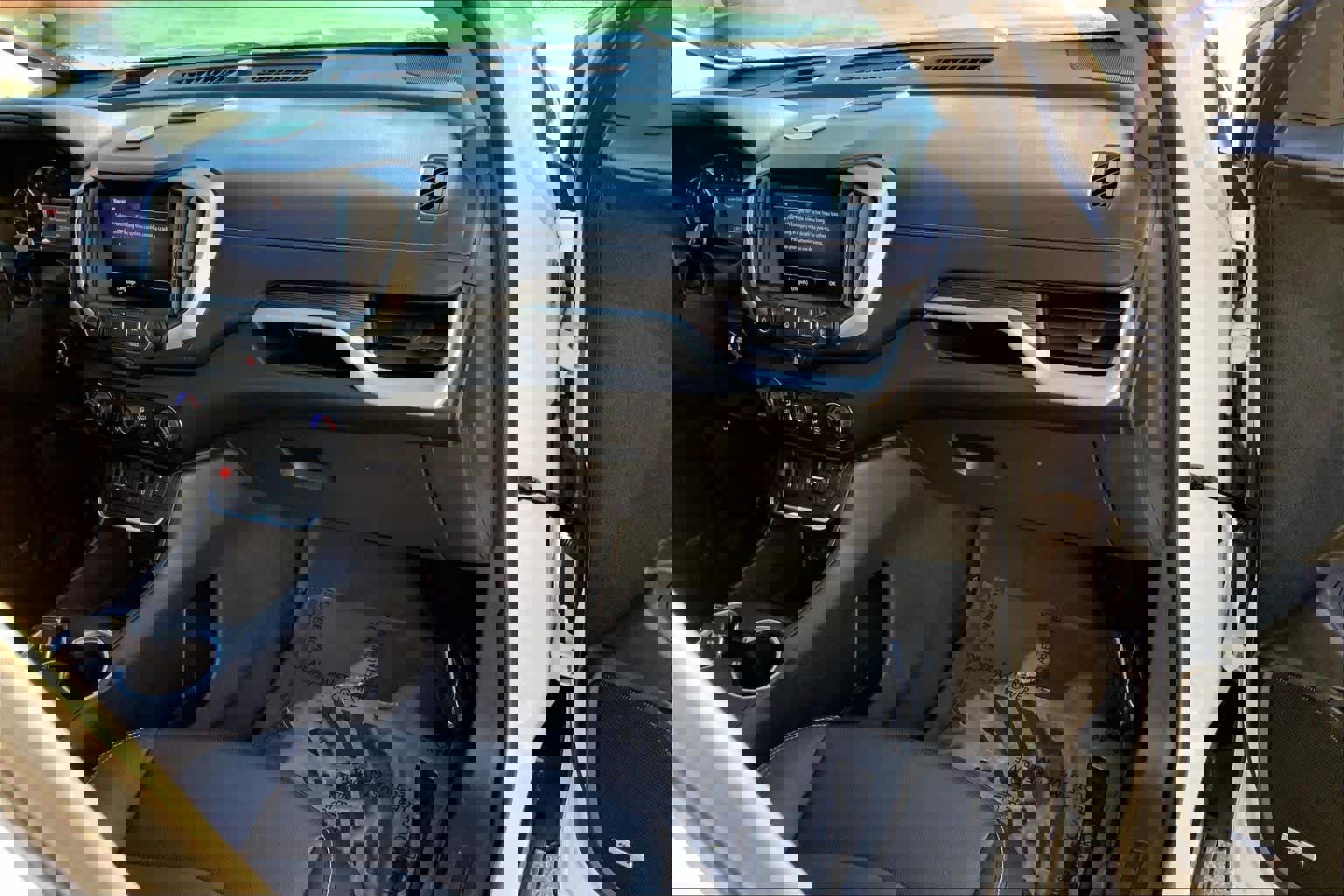 Used 2021 GMC Terrain SLT w/ Infotainment Package II image 19