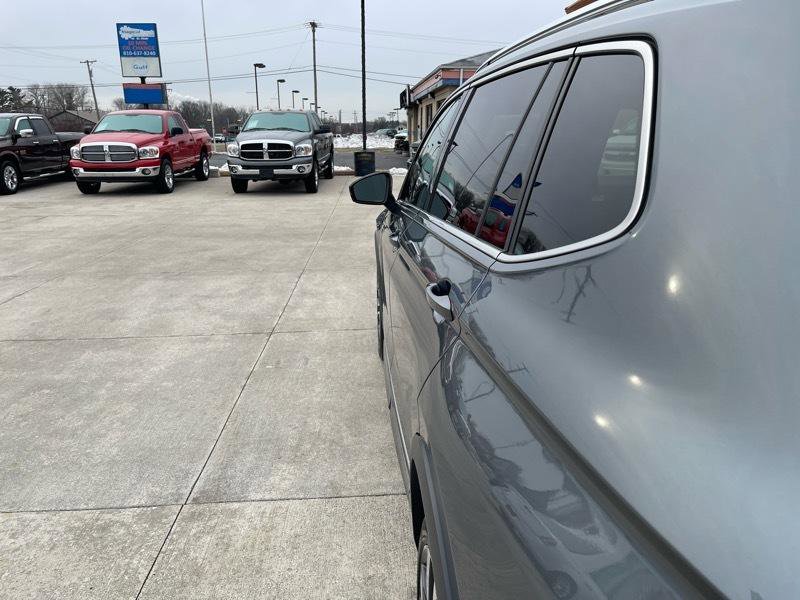 Used 2021 Volkswagen Tiguan SEL Premium R-Line image 14