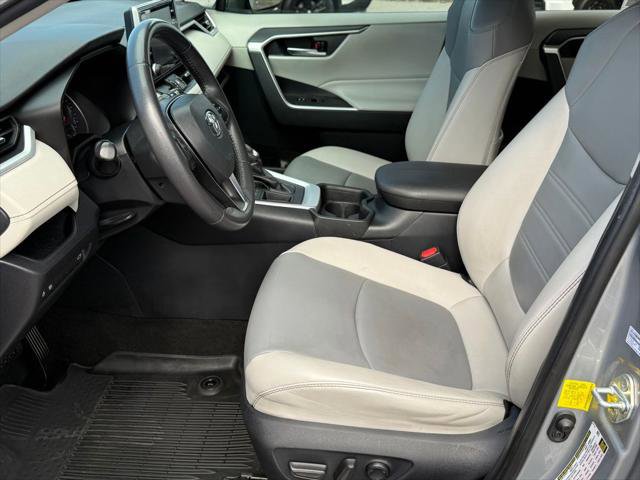 Certified 2019 Toyota RAV4 XLE Premium w/ Carpet Mat Package FWD image 20