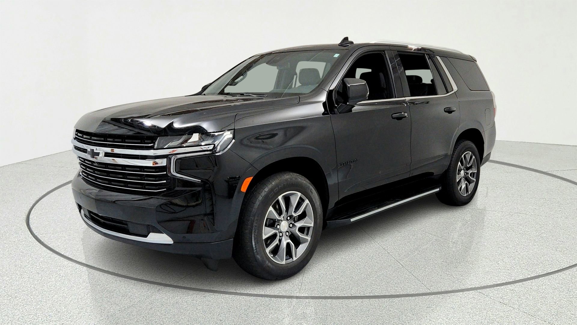 Certified 2023 Chevrolet Tahoe LT w/ Luxury Package AWD/4WD image 1