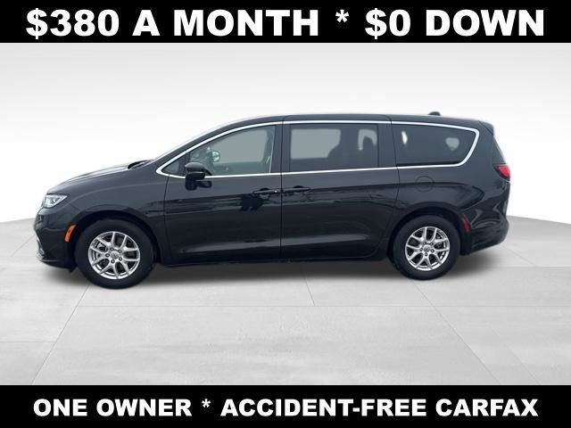 Used 2024 Chrysler Pacifica Touring-L FWD video 2