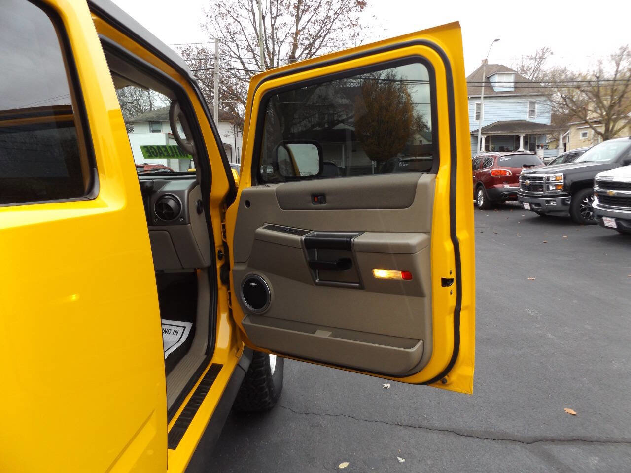 Used 2003 HUMMER H2 image 28