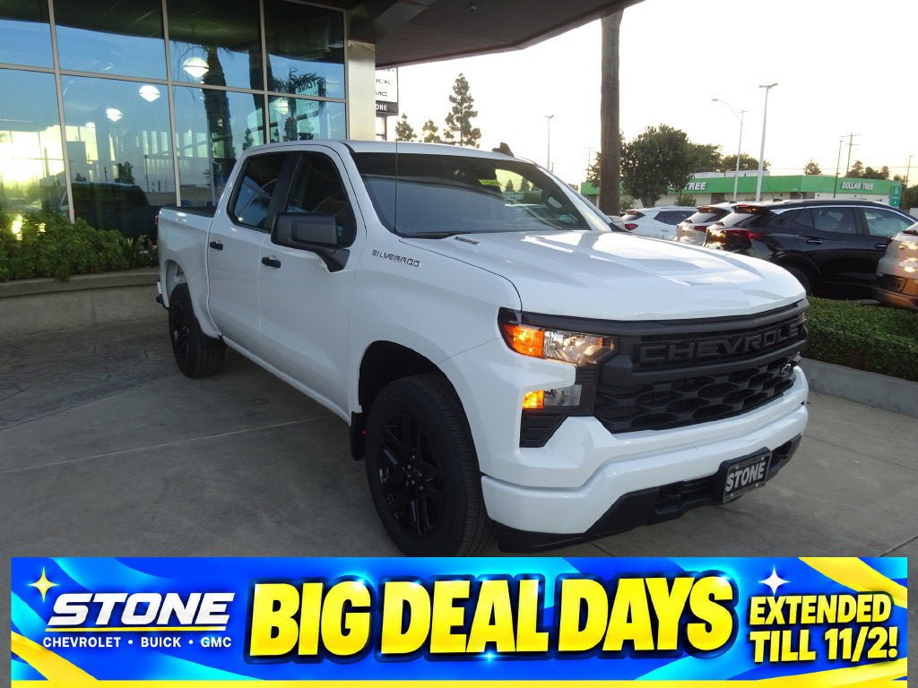 New 2026 Chevrolet Silverado 1500 Custom RWD image 1