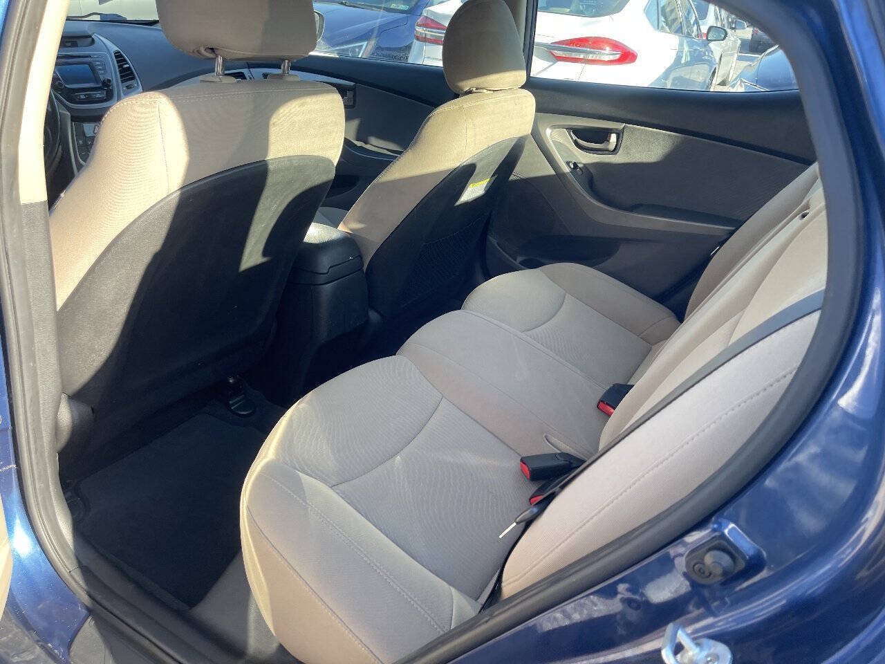 Used 2016 Hyundai Elantra Value Edition FWD image 15