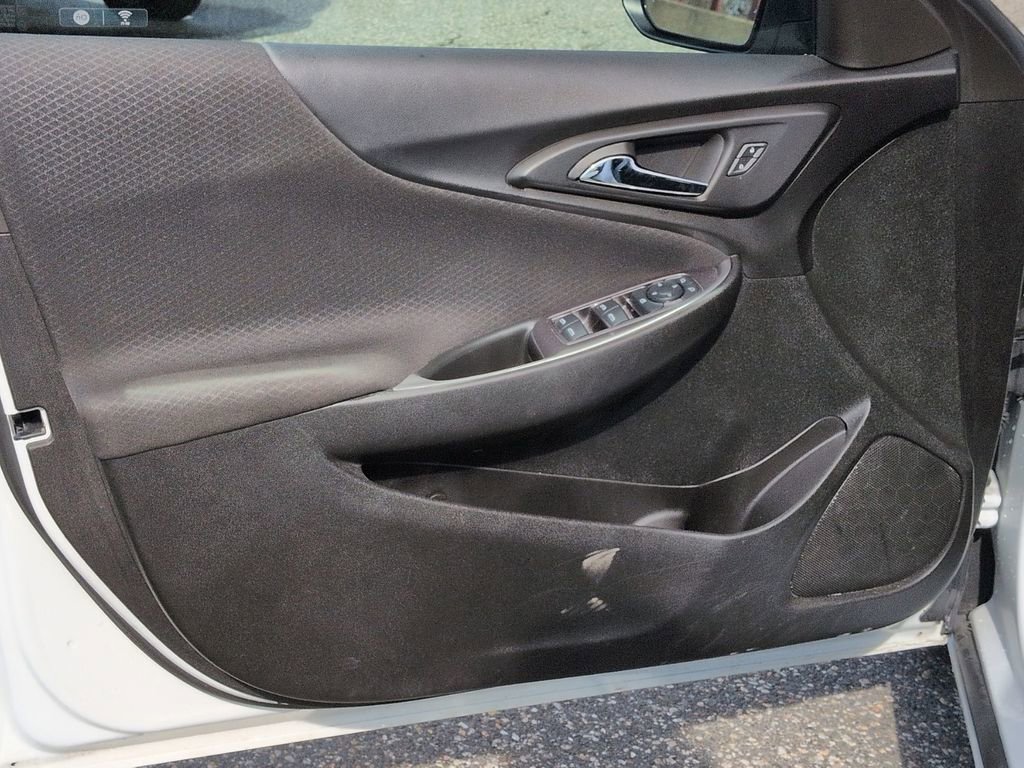 Used 2024 Chevrolet Malibu LT image 9