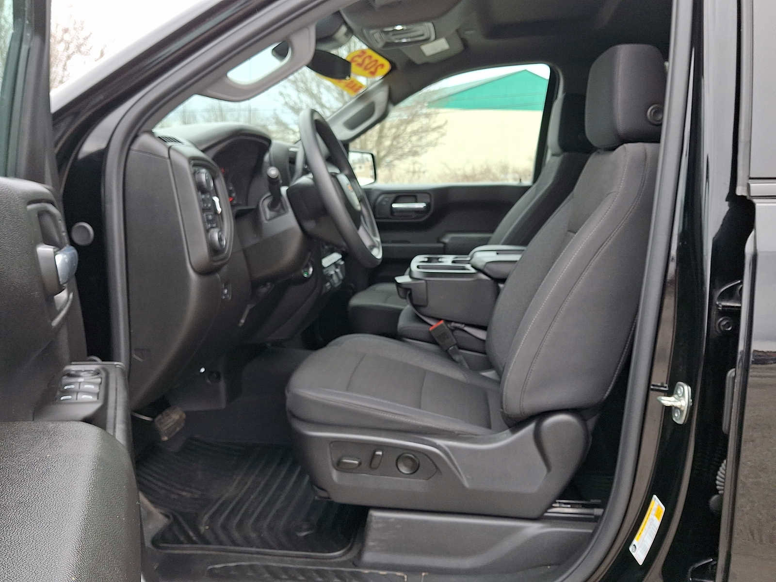 Certified 2025 Chevrolet Silverado 1500 Custom w/ Turbomax Blackout Package image 14