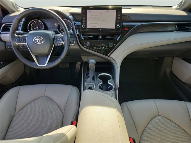 Used 2023 Toyota Camry XLE image 12