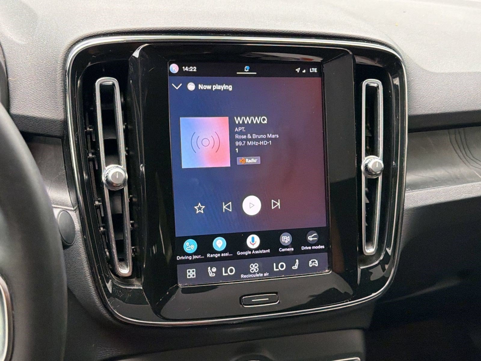Certified 2023 Volvo C40 P8 Recharge Ultimate AWD/4WD image 19