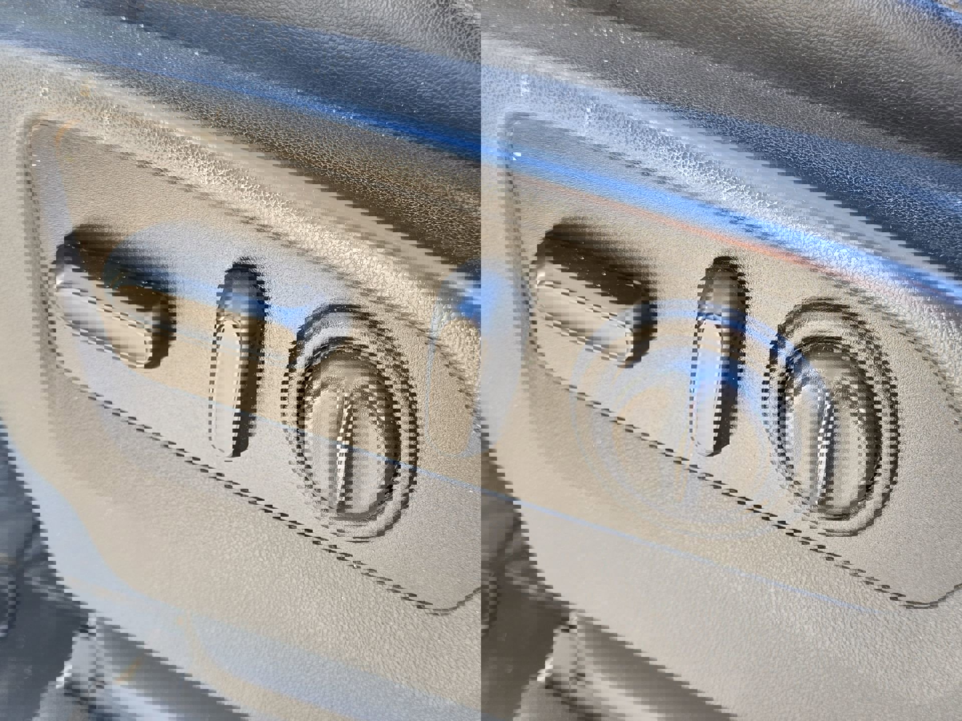 Used 2021 Chevrolet Silverado 3500 High Country w/ Technology Package image 13