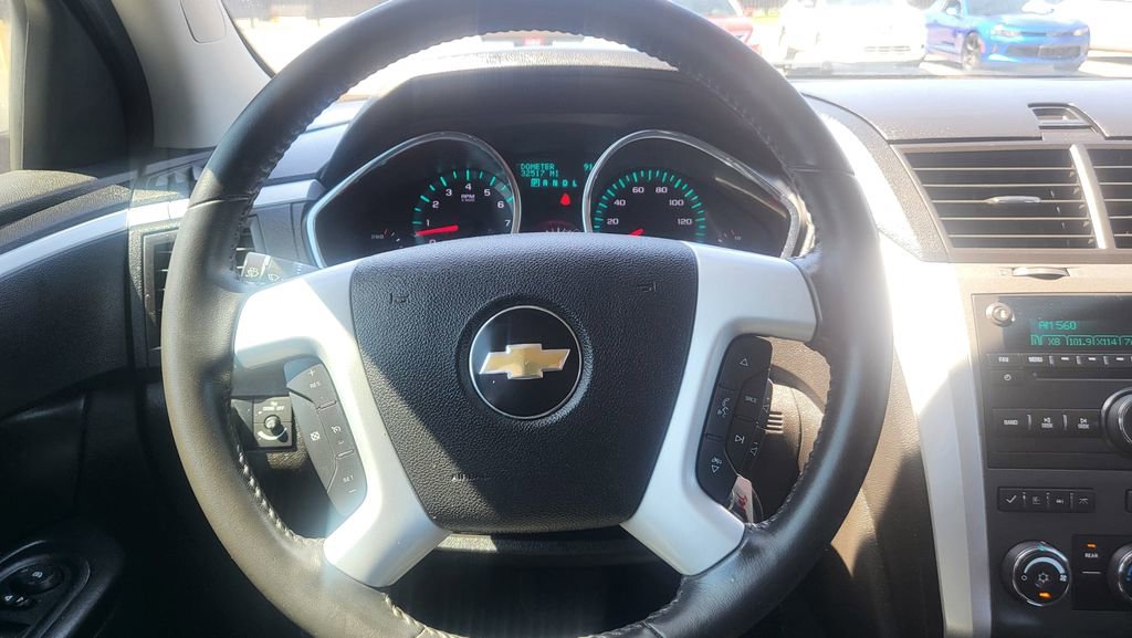 Used 2012 Chevrolet Traverse LT w/ All-Star Edition FWD image 32