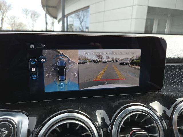 Certified 2025 Mercedes-Benz GLB 250 4MATIC image 9