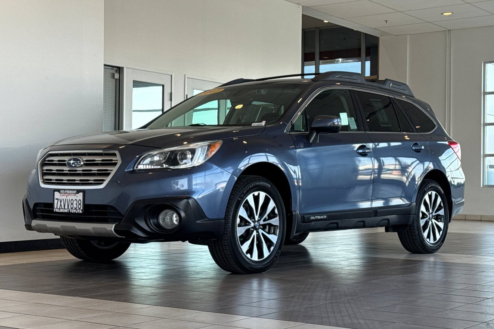 Used 2017 Subaru Outback 3.6R Limited AWD/4WD image 8