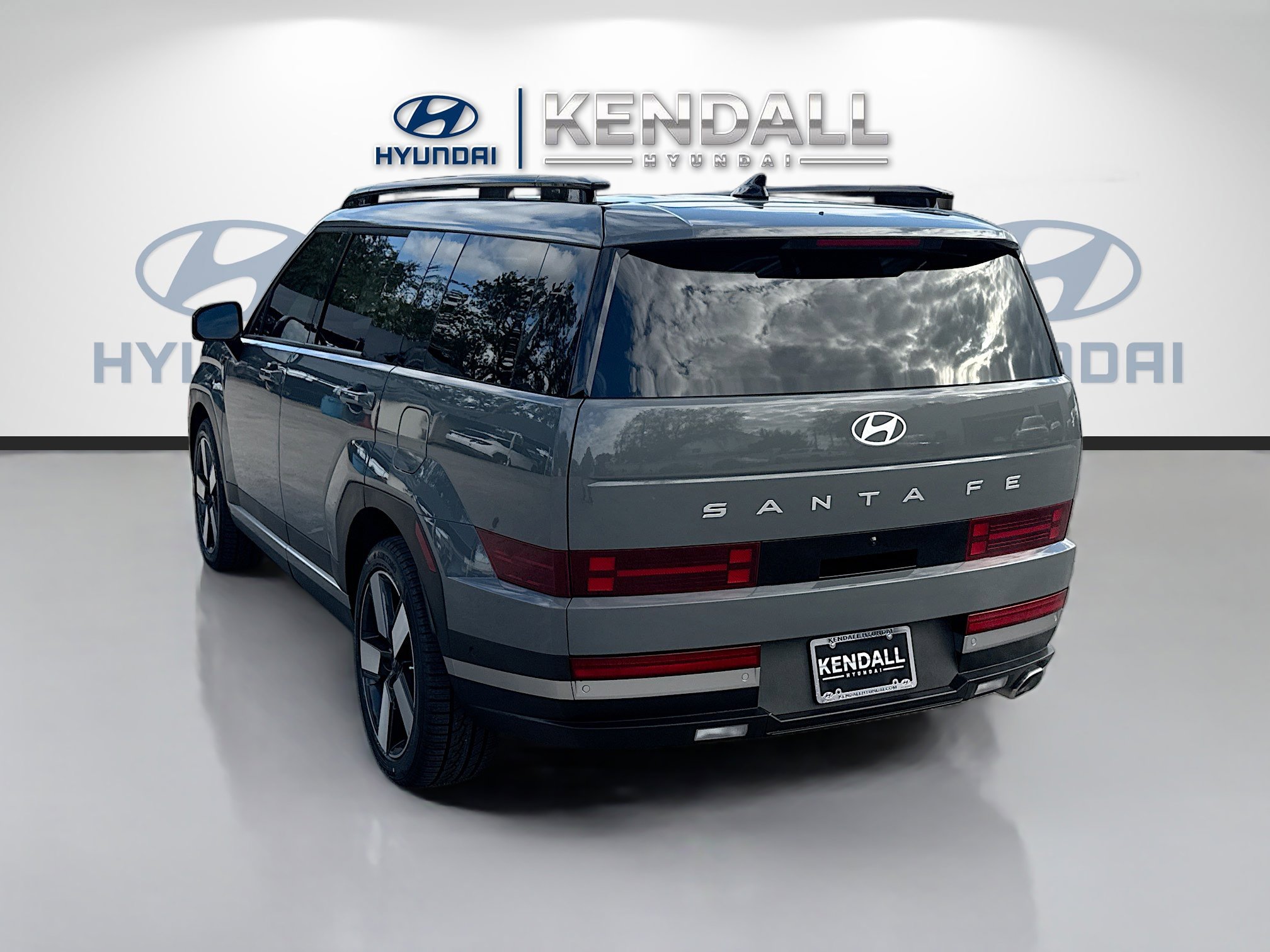 Used 2024 Hyundai Santa Fe Limited image 4