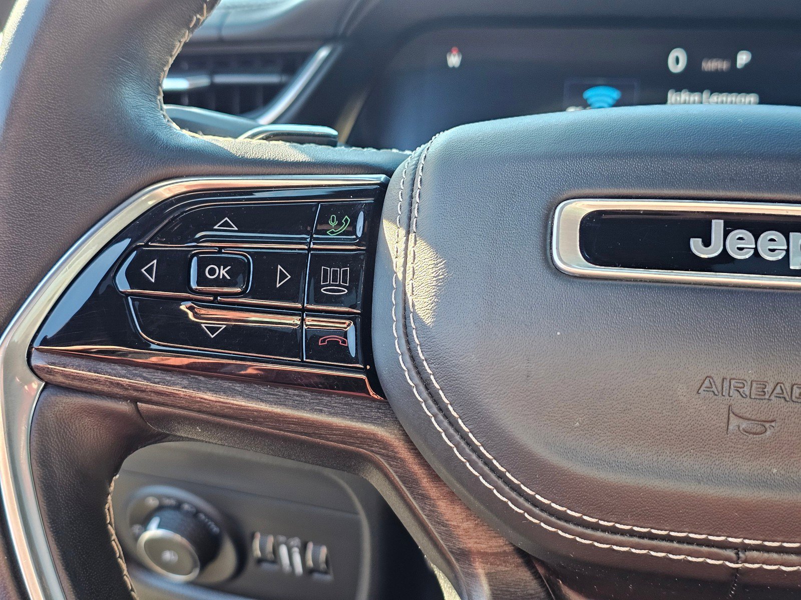 Used 2021 Jeep Grand Cherokee L Overland w/ MOPAR Finishing Package image 30