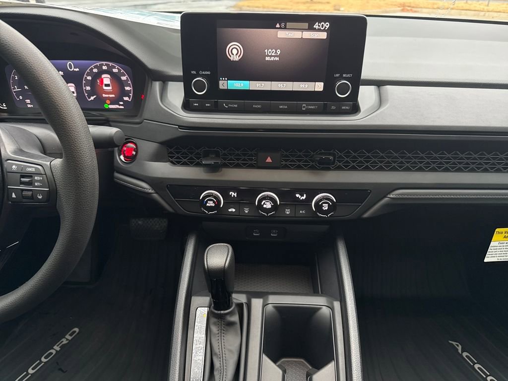 New 2025 Honda Accord LX image 15