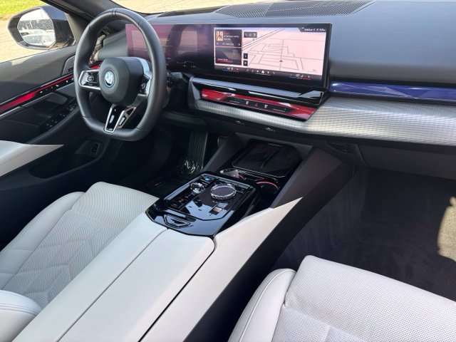 Certified 2026 BMW i5 eDrive40 w/ Executive Package AWD/4WD image 30