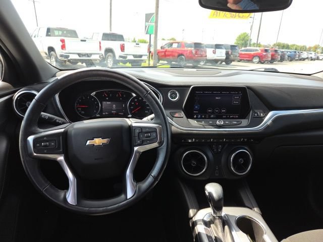 Used 2019 Chevrolet Blazer LT FWD image 16