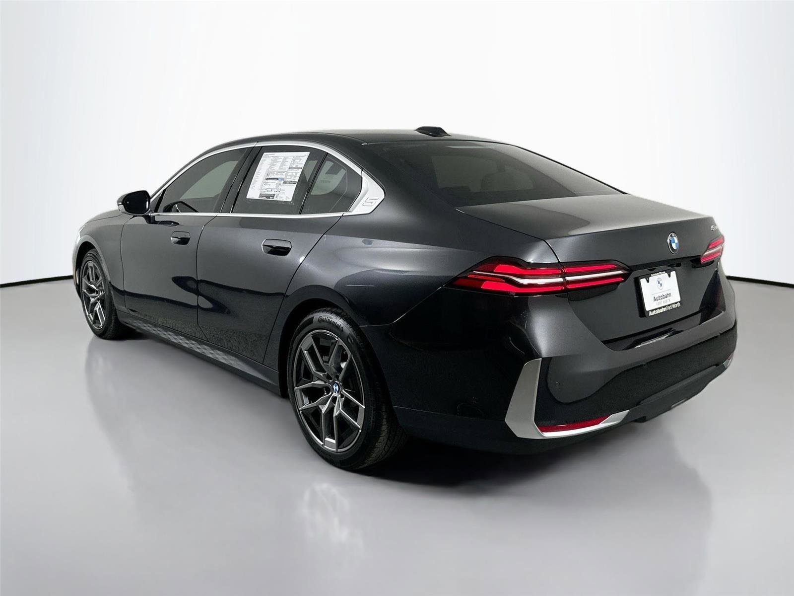 Certified 2026 BMW 530i RWD image 7